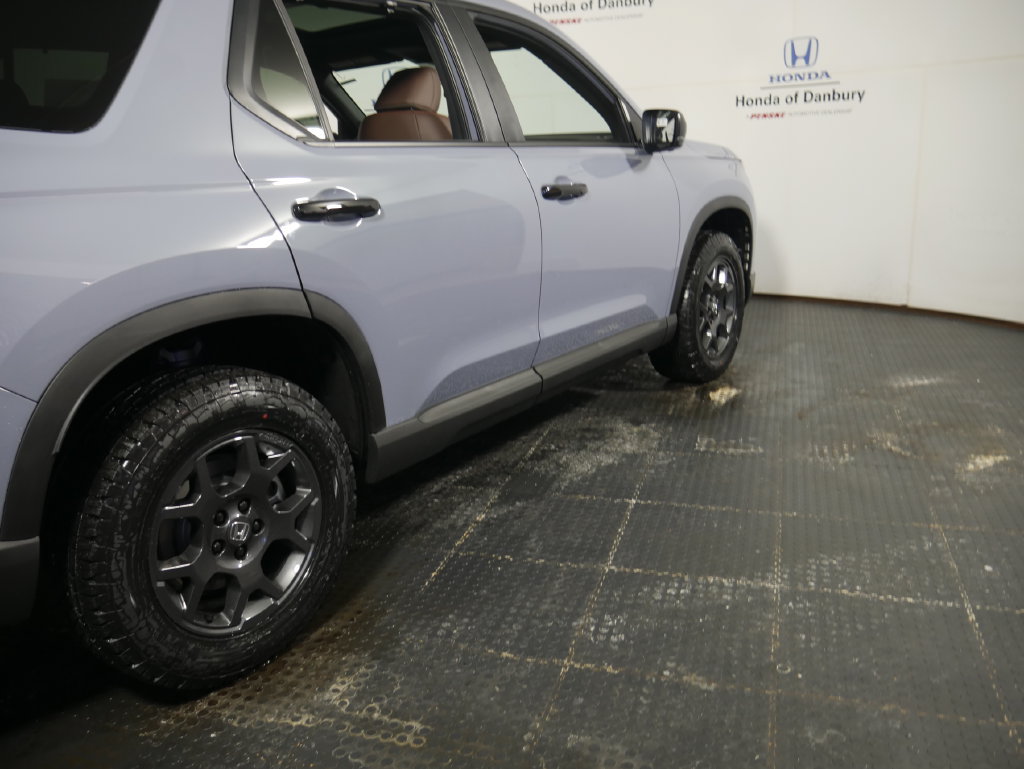 New 2026 Honda Pilot TrailSport image 4