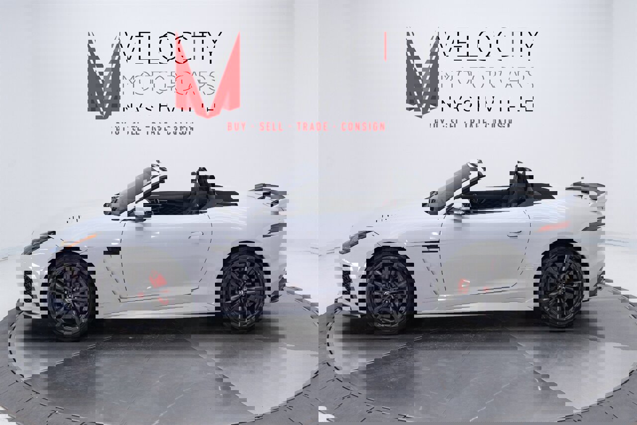 Used 2020 Jaguar F-TYPE SVR image 17