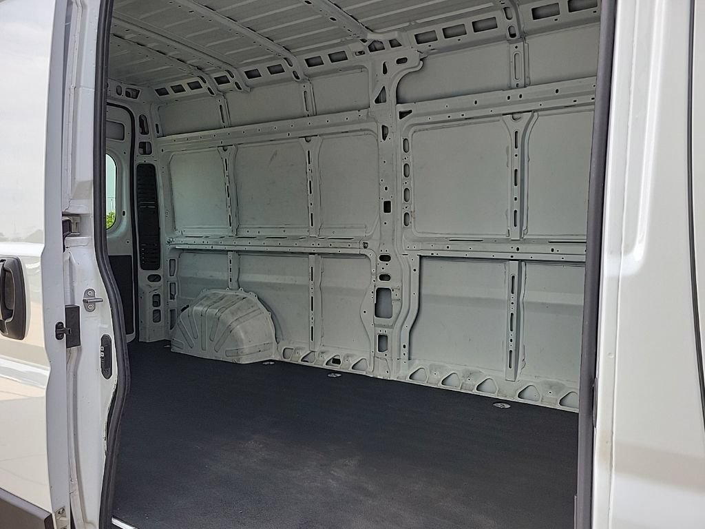 Used 2023 RAM ProMaster 2500 FWD image 12