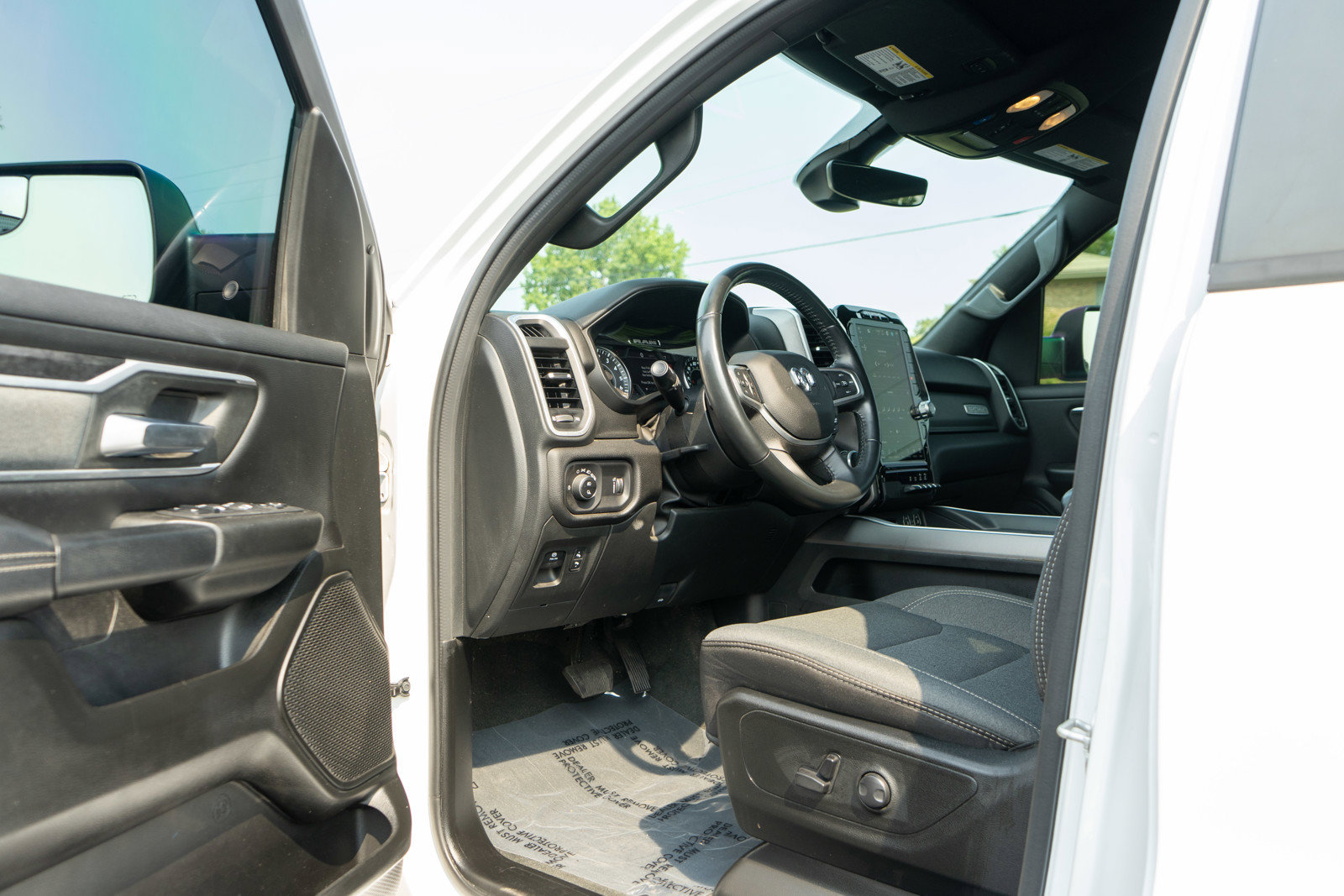 Used 2023 RAM 1500 Big Horn AWD/4WD image 13