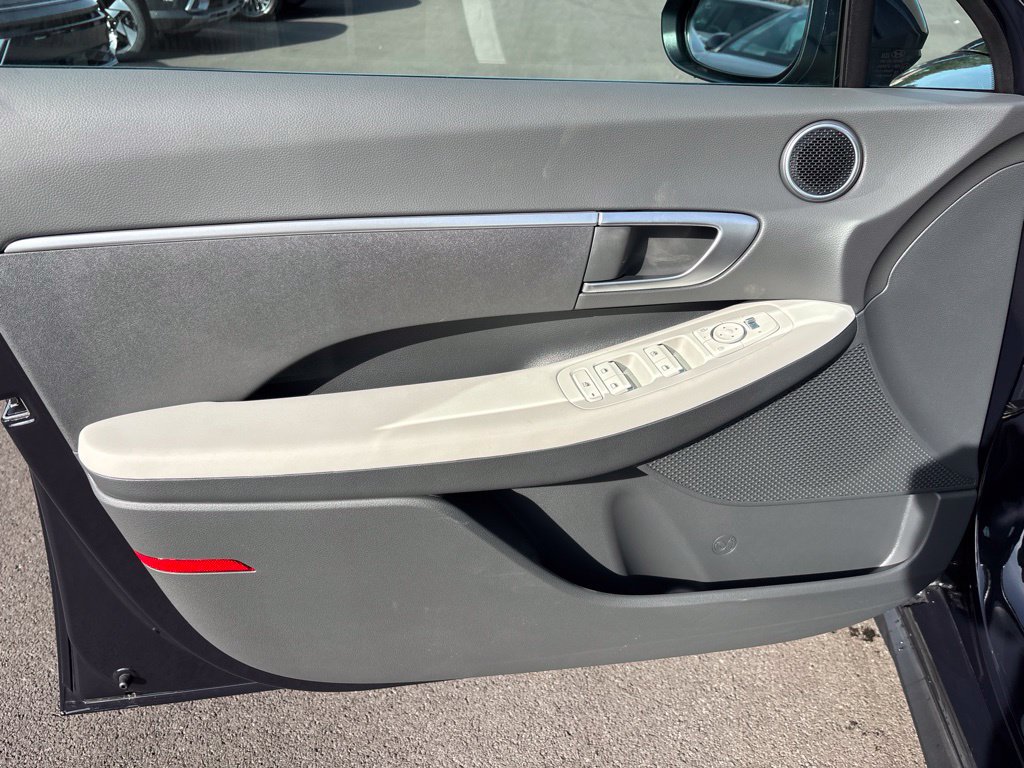 New 2026 Hyundai Sonata SE FWD image 12