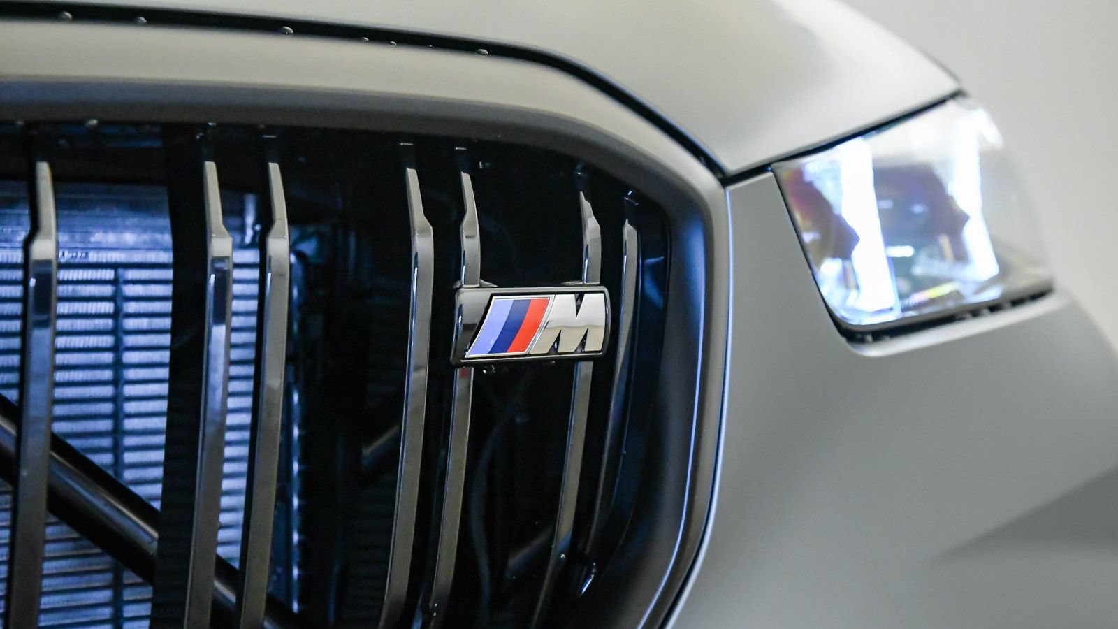 New 2026 BMW X5 M60i AWD/4WD image 9
