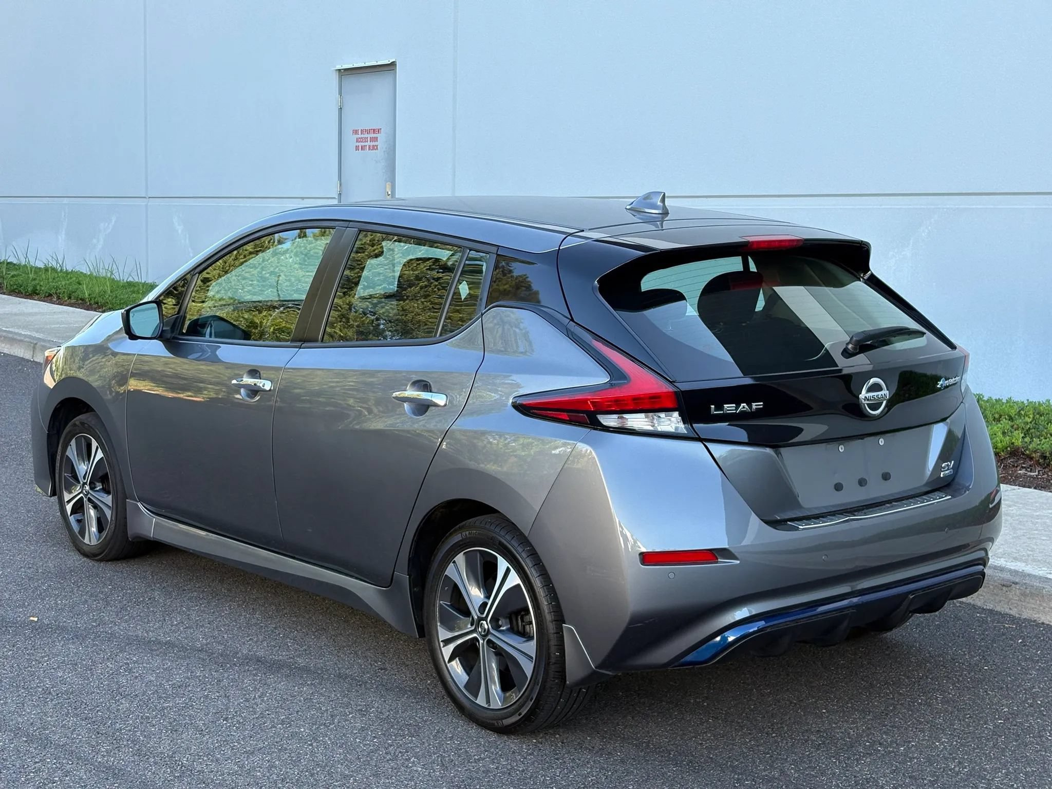 Used 2022 Nissan Leaf SV Plus w/ Protection Package FWD image 4