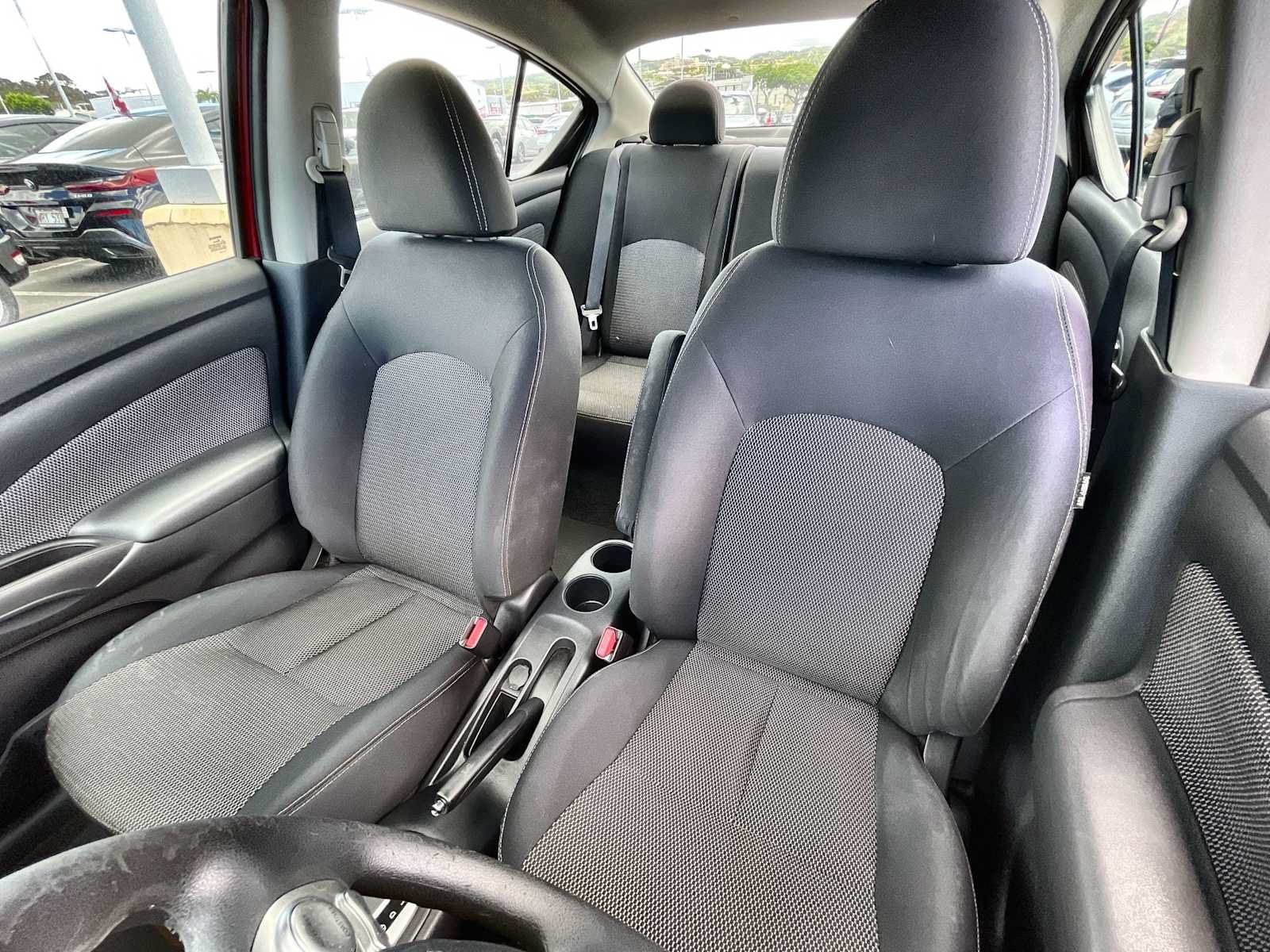 Used 2014 Nissan Versa SV FWD image 13