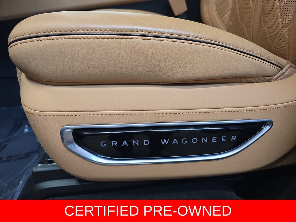 Used 2025 Jeep Grand Wagoneer L Series III w/ Rear Seat Video Group 1 AWD/4WD image 29