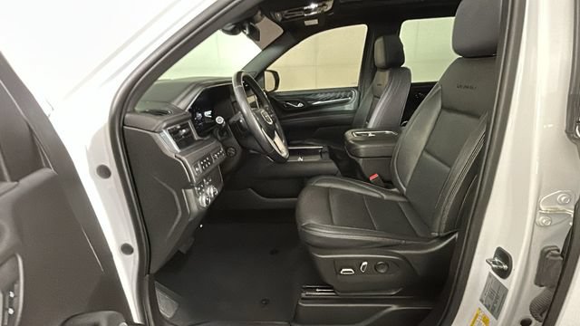 Used 2023 GMC Yukon Denali AWD/4WD image 11
