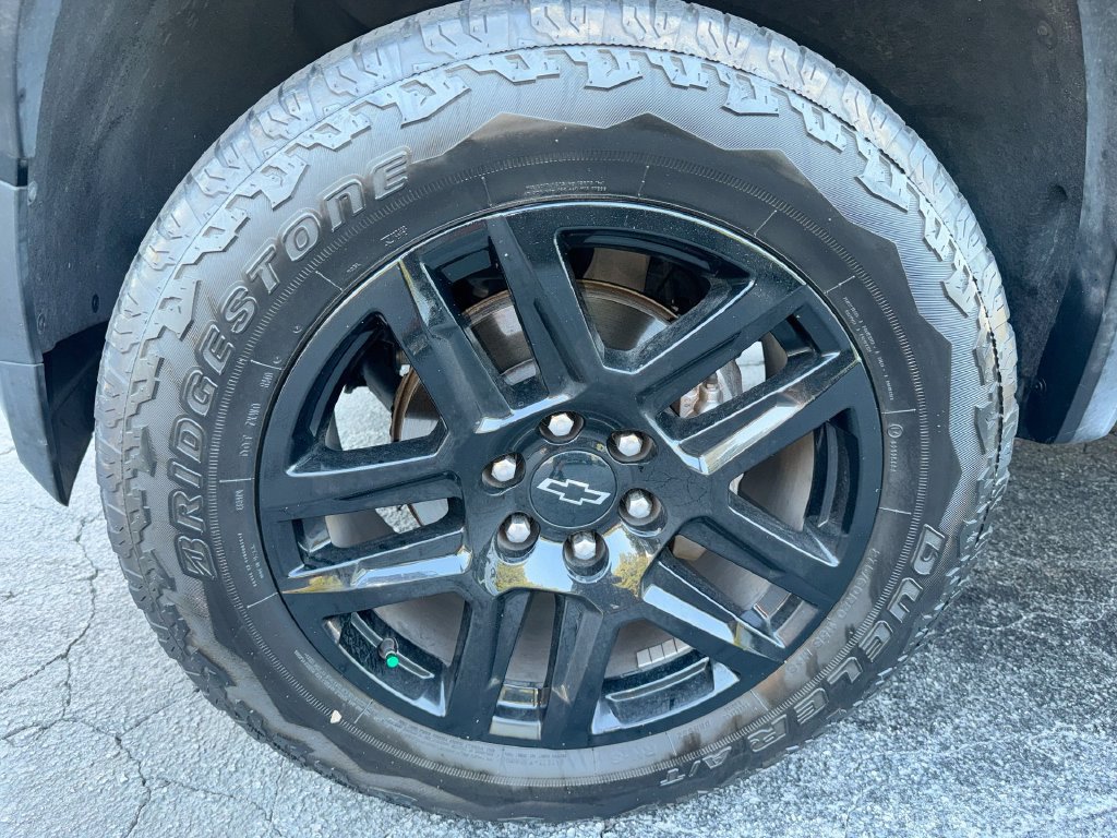 Used 2024 Chevrolet Colorado Trail Boss w/ Advanced Trailering Package AWD/4WD image 12