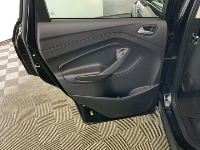 Used 2018 Ford Escape SE image 31