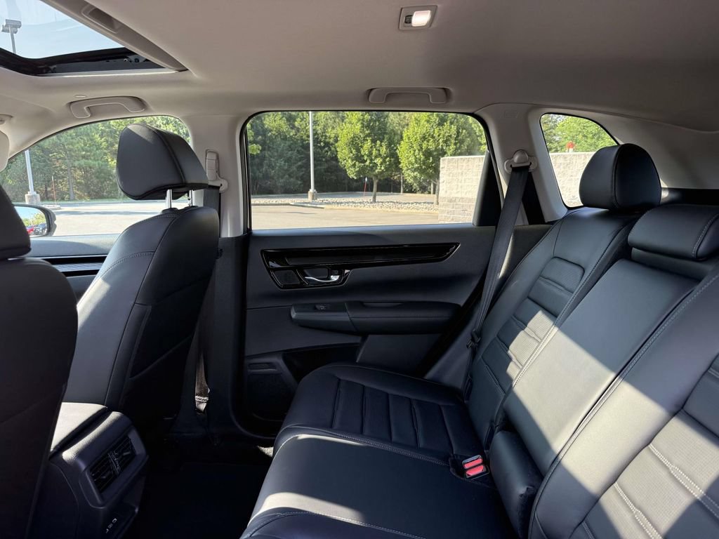 Used 2025 Honda CR-V EX-L image 17