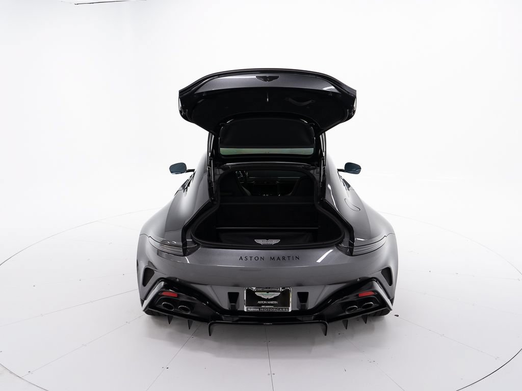Used 2026 Aston Martin V8 Vantage Coupe RWD image 35