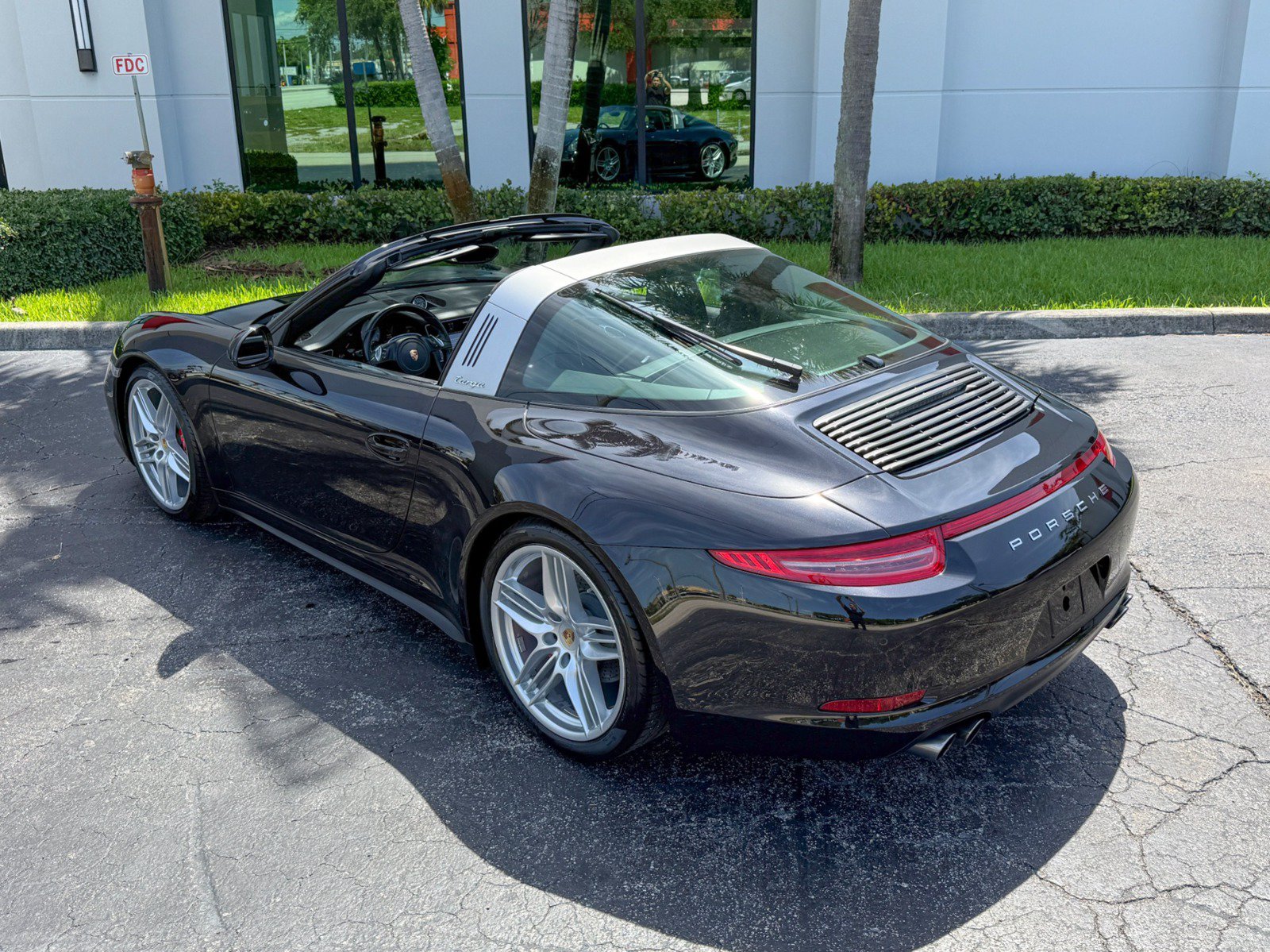 Used 2016 Porsche 911 Targa 4S AWD/4WD image 14
