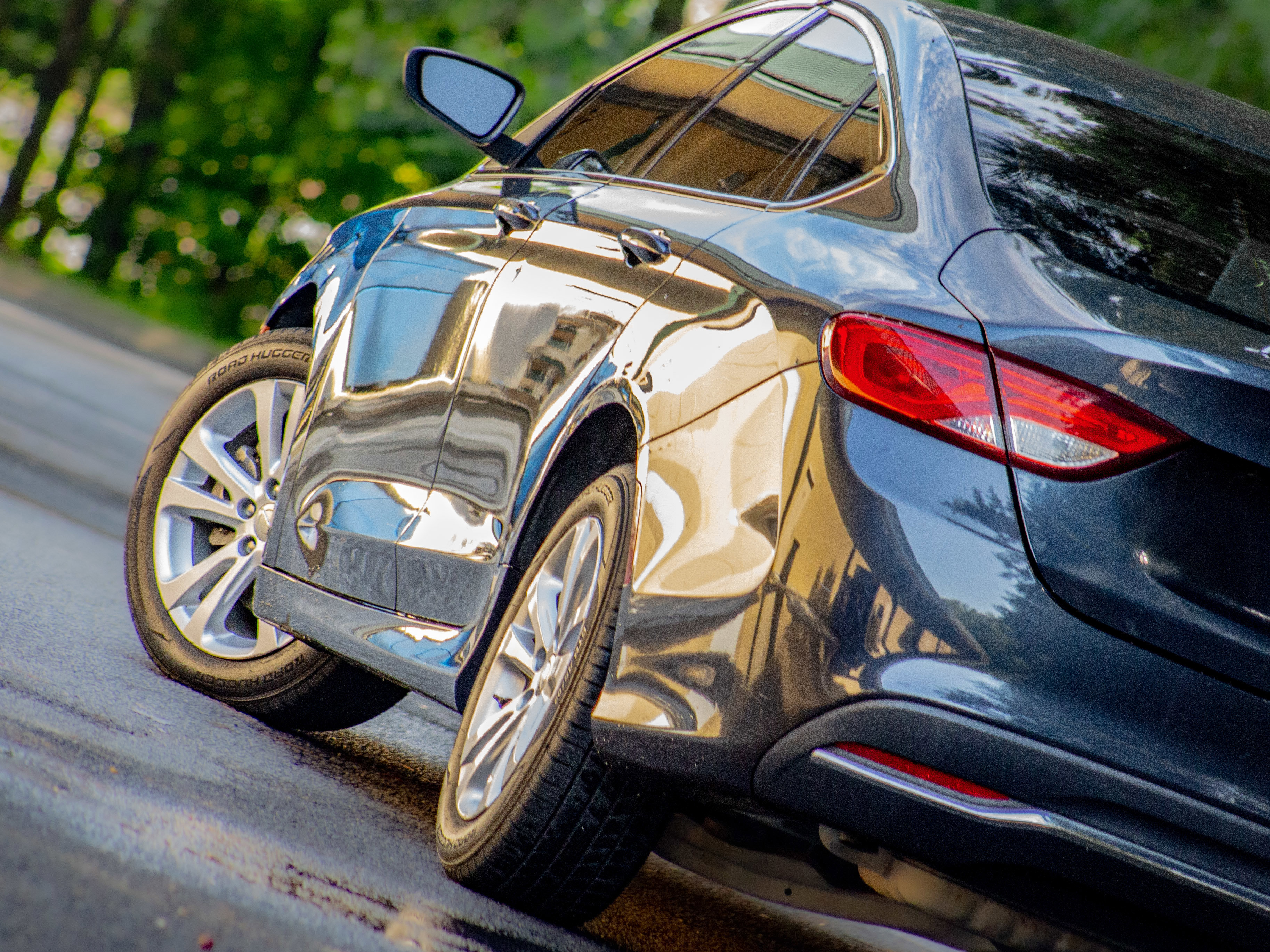 Used 2017 Chrysler 200 Limited Platinum image 31