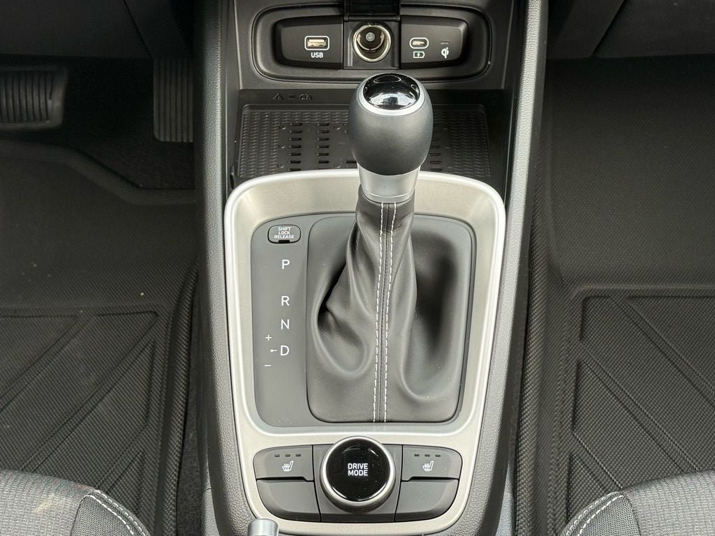 New 2026 Hyundai Venue SEL FWD image 23