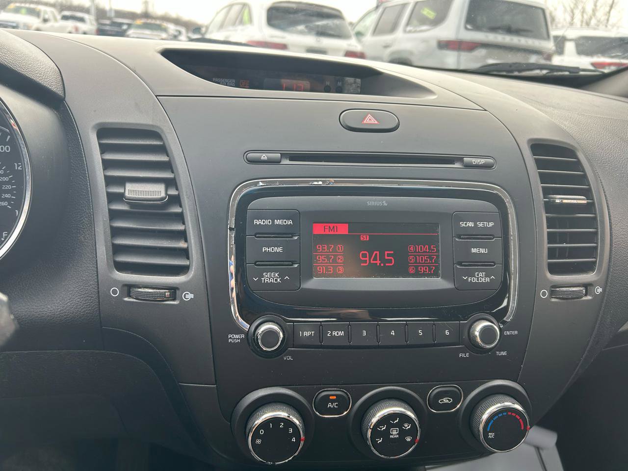 Used 2017 Kia Forte LX image 21