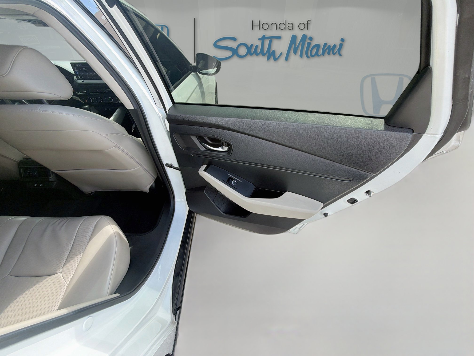 Used 2024 Honda Accord EX-L image 30