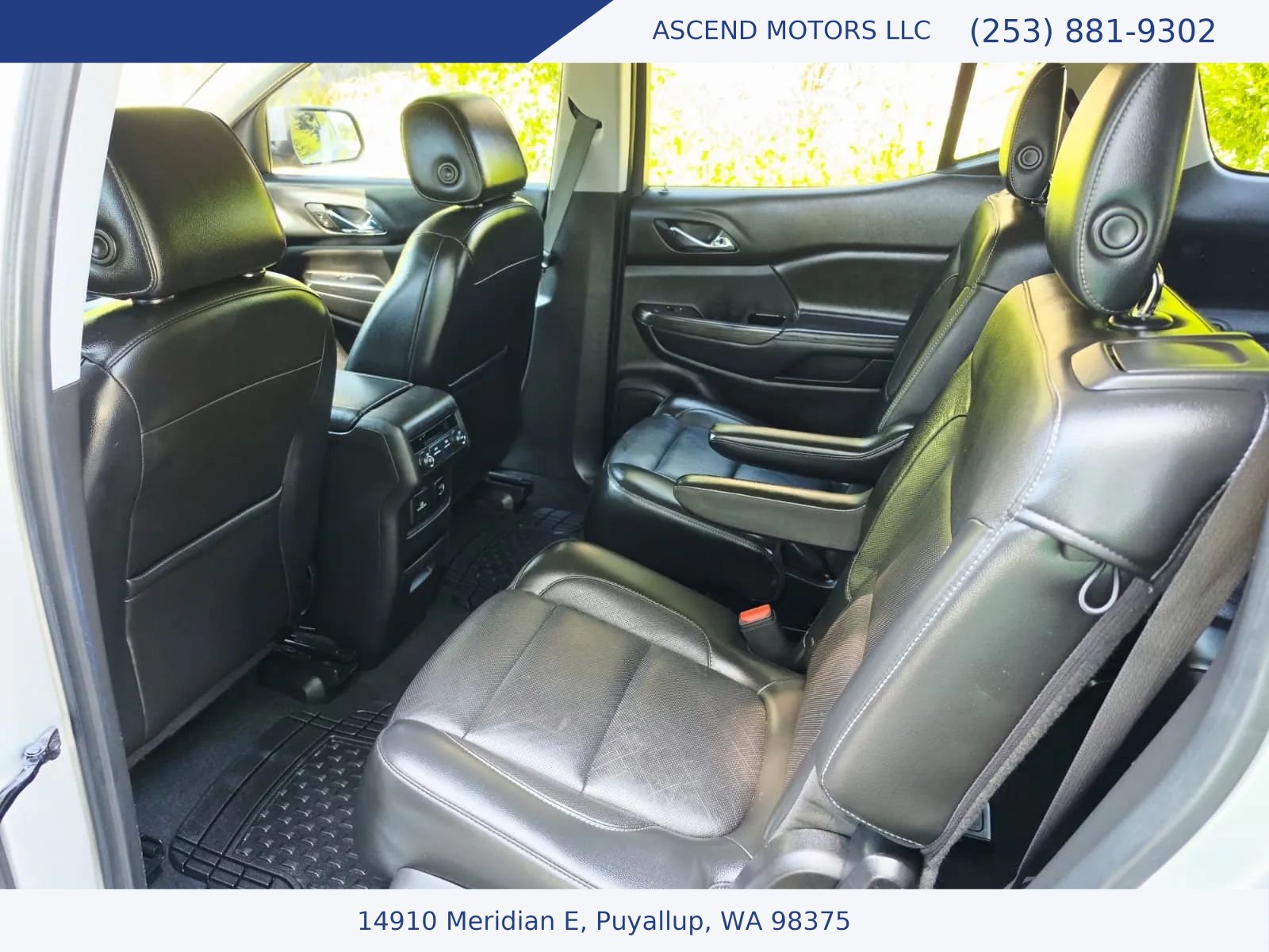 Used 2017 GMC Acadia SLT AWD/4WD image 10