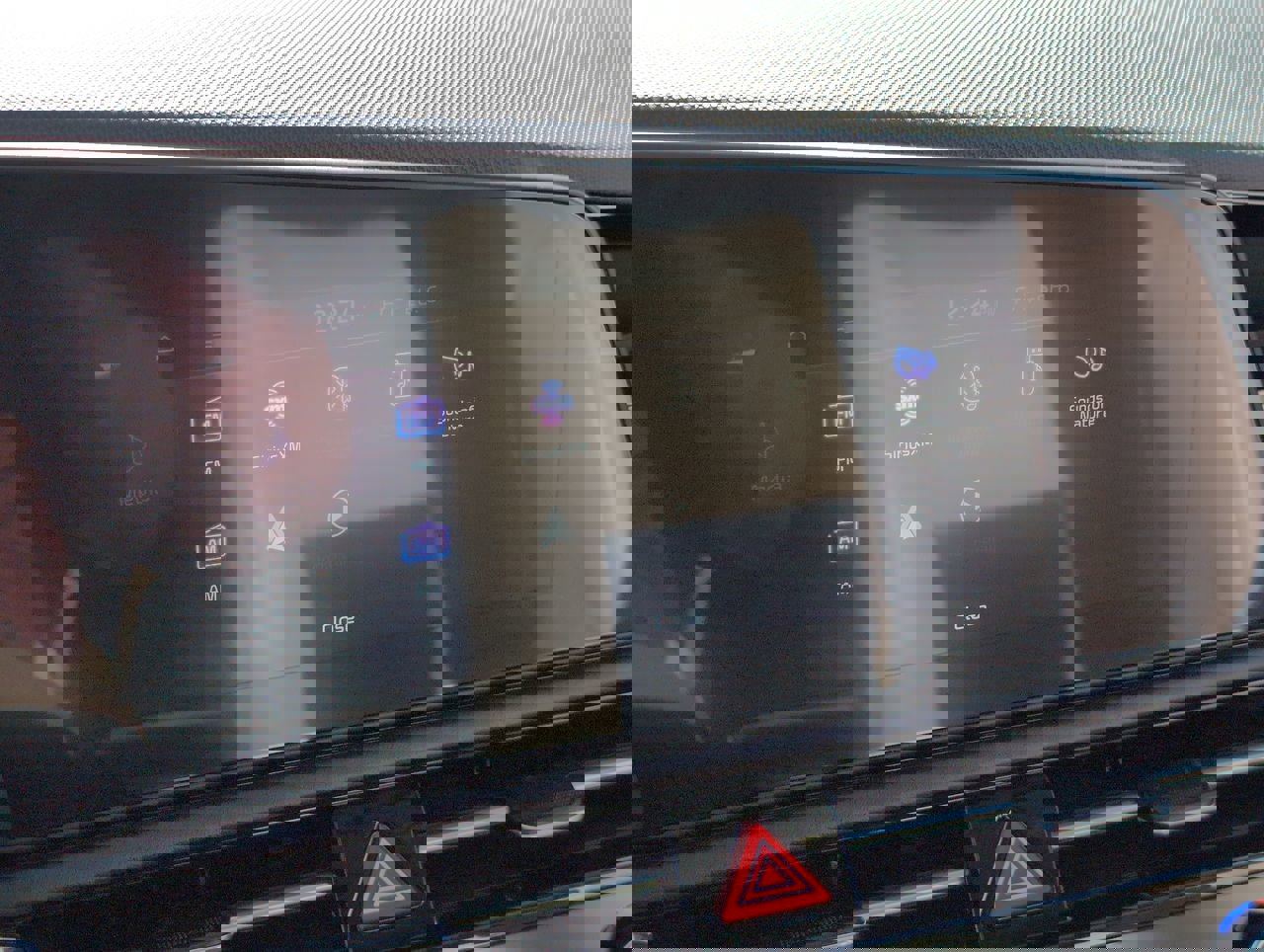 Used 2023 Kia Niro EX image 19