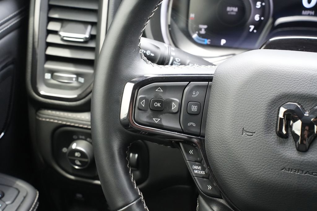 Used 2025 RAM 1500 Limited AWD/4WD image 7
