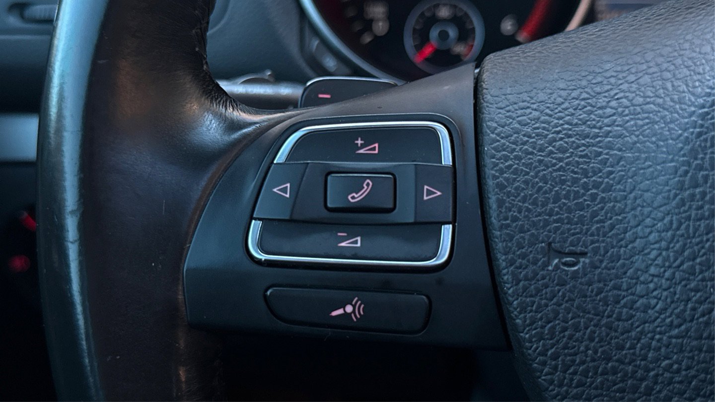 Used 2012 Volkswagen Golf TDI image 25