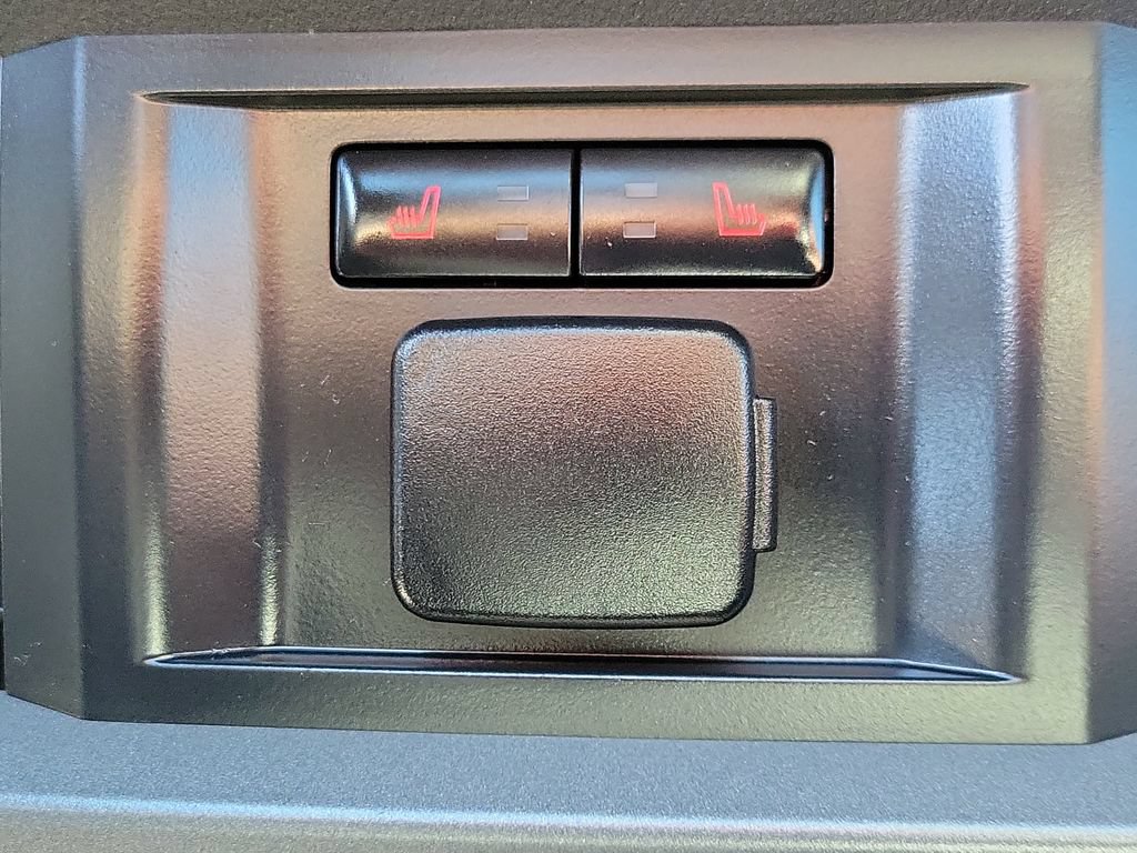 Used 2025 Ford F150 Lightning Lariat AWD/4WD image 16