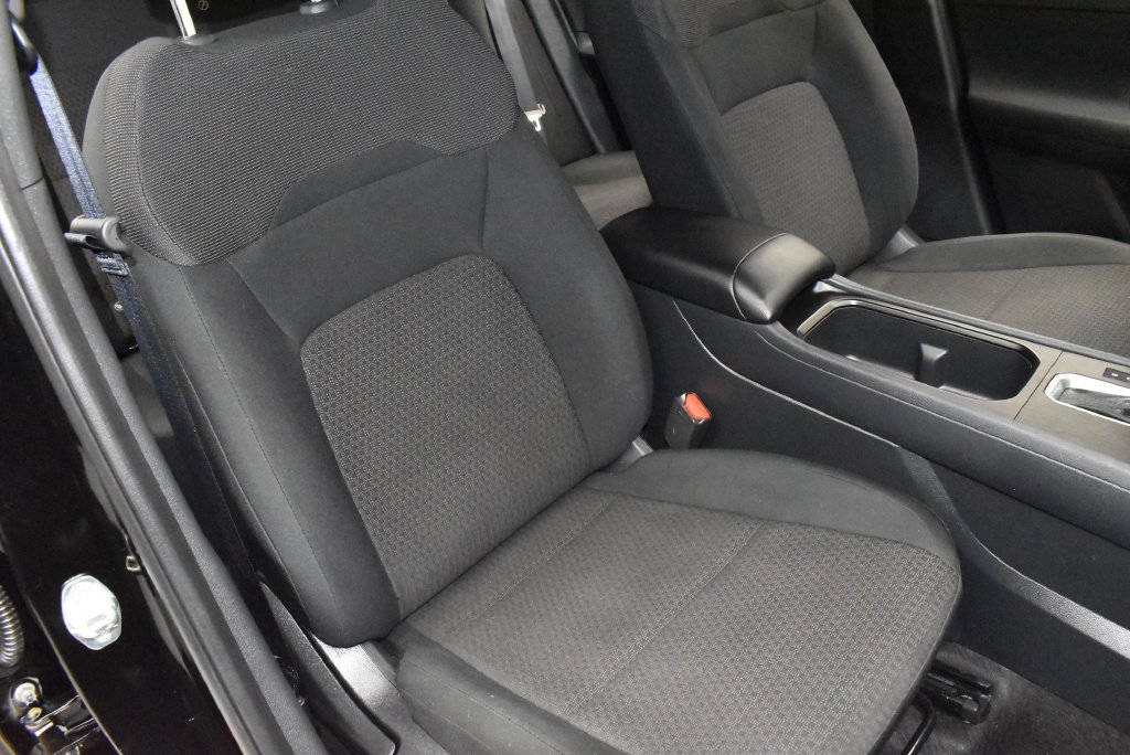 Used 2025 Nissan Kicks S AWD/4WD image 21