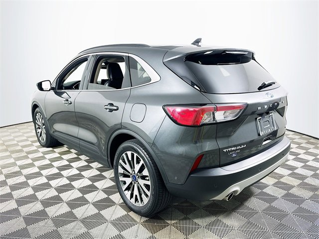 Used 2020 Ford Escape Titanium image 5
