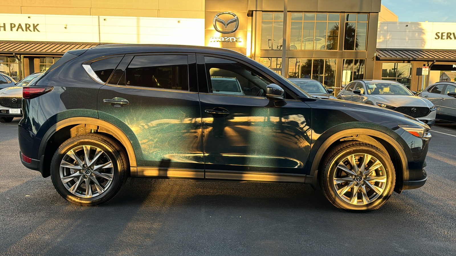 Certified 2021 MAZDA CX-5 Grand Touring Reserve image 9