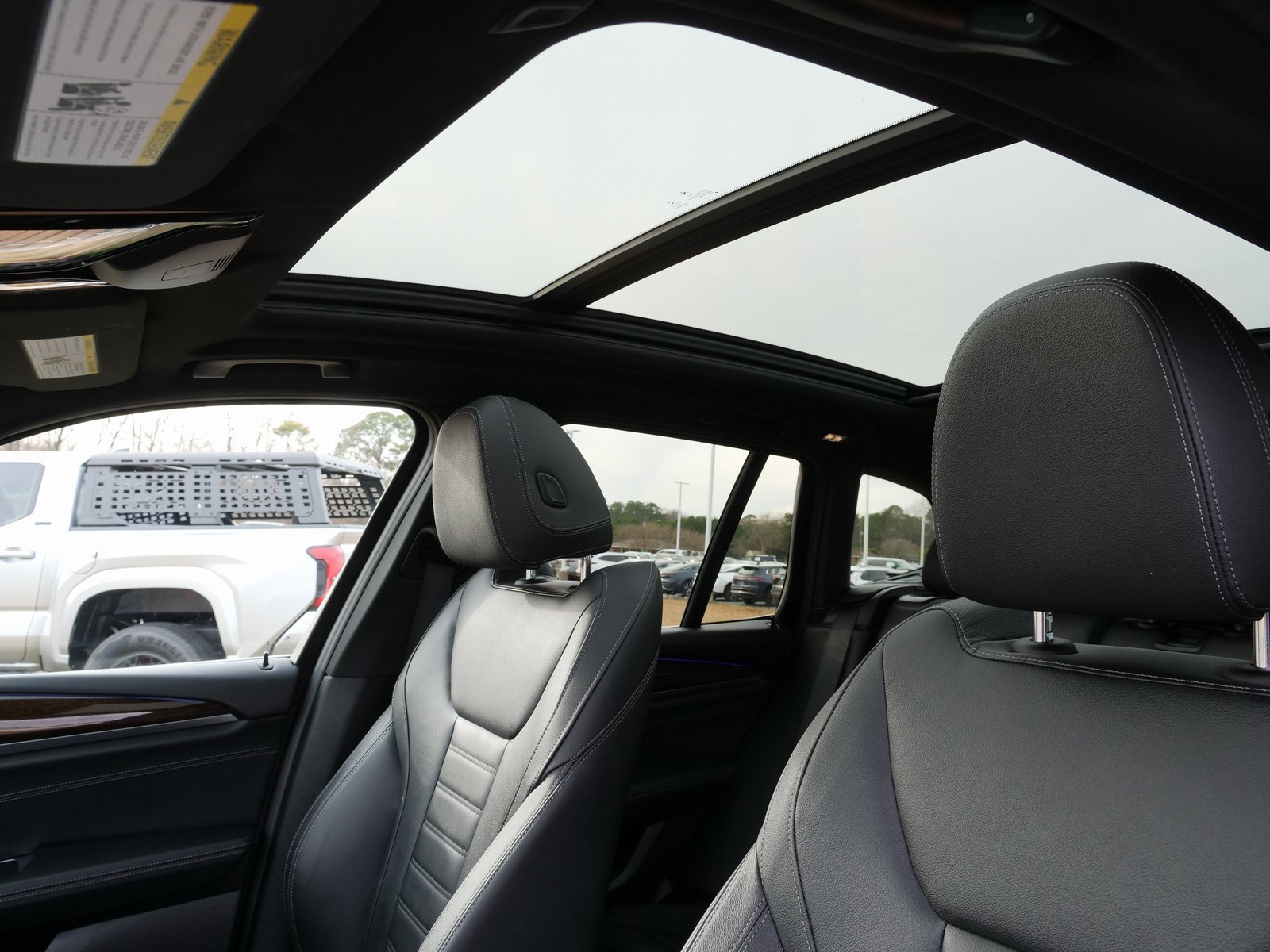 Used 2021 BMW X3 xDrive30i w/ Premium Package image 30