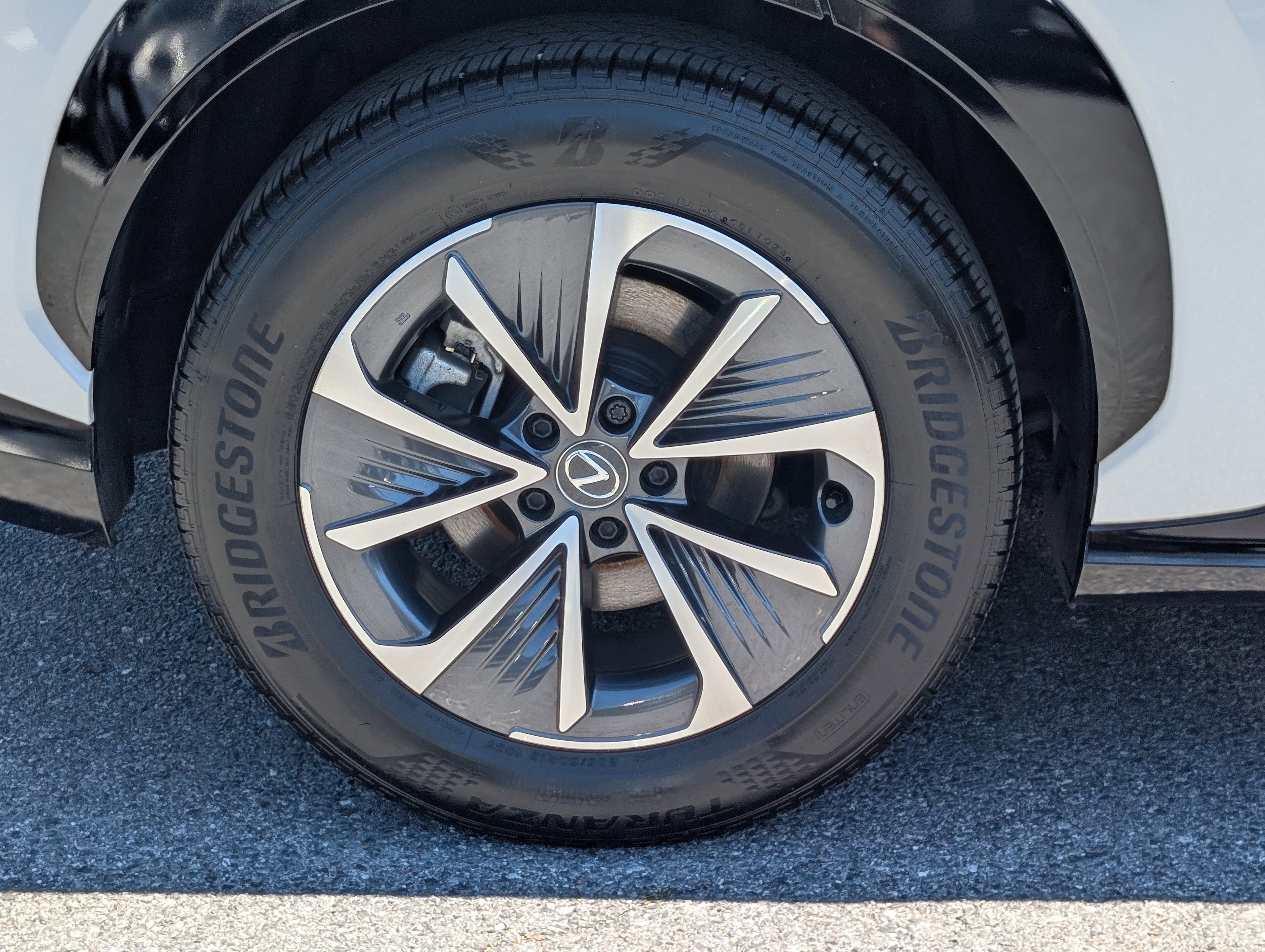 Used 2024 Lexus RZ 300e Premium w/ Accessory Package (Z1) FWD image 10