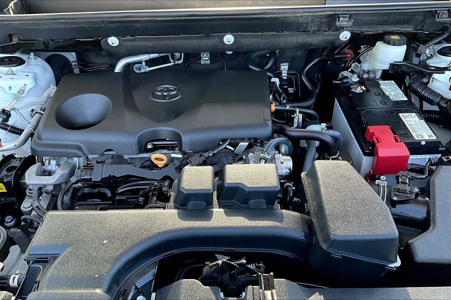 Used 2023 Toyota RAV4 LE AWD/4WD image 10