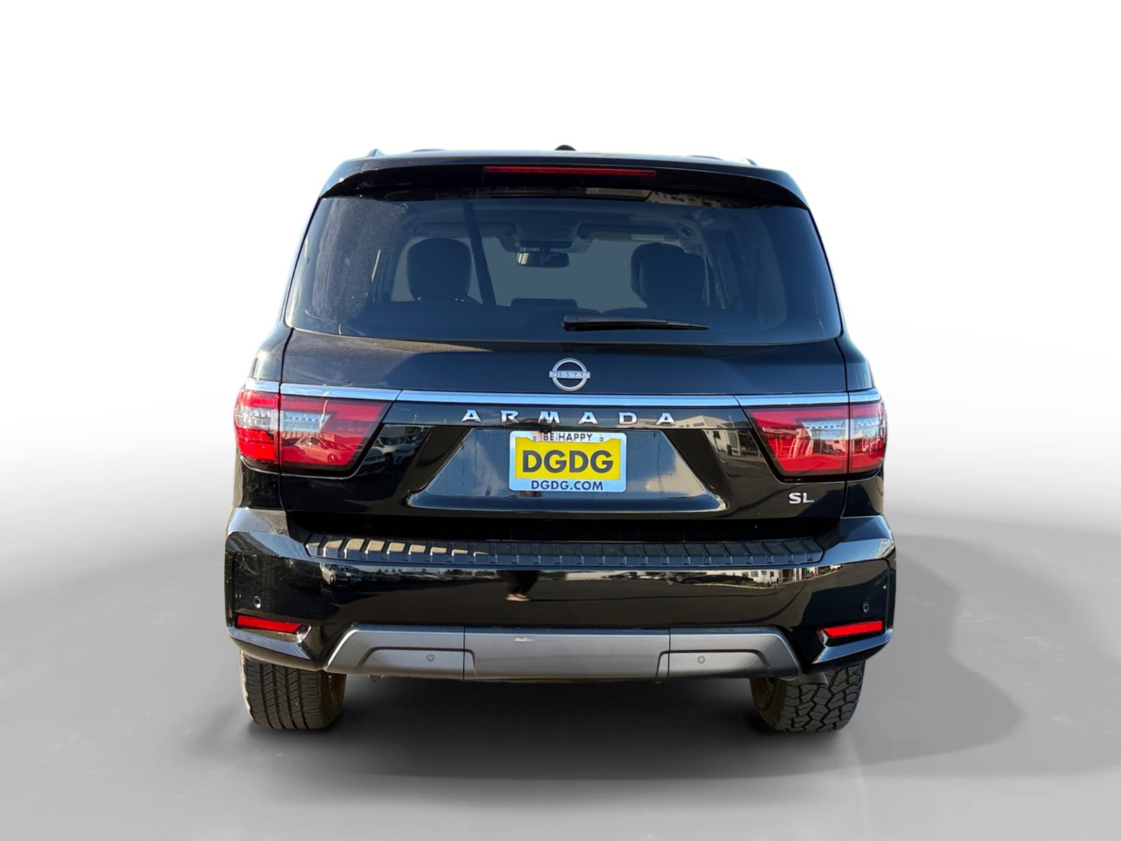 Used 2024 Nissan Armada SL w/ Captain's Chairs Package image 4