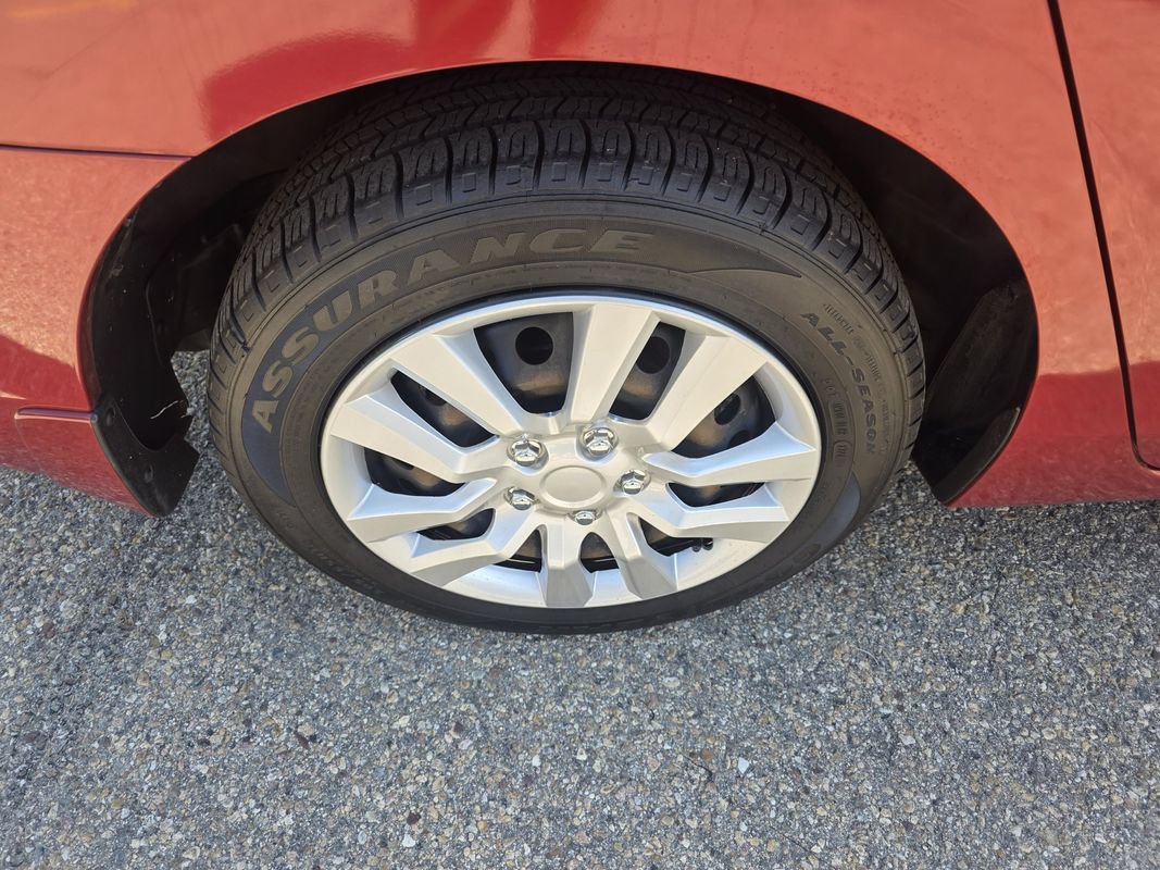 Used 2016 Nissan Sentra SV FWD image 34