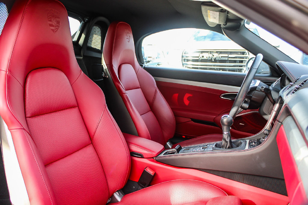 Used 2024 Porsche 718 Boxster S RWD image 17