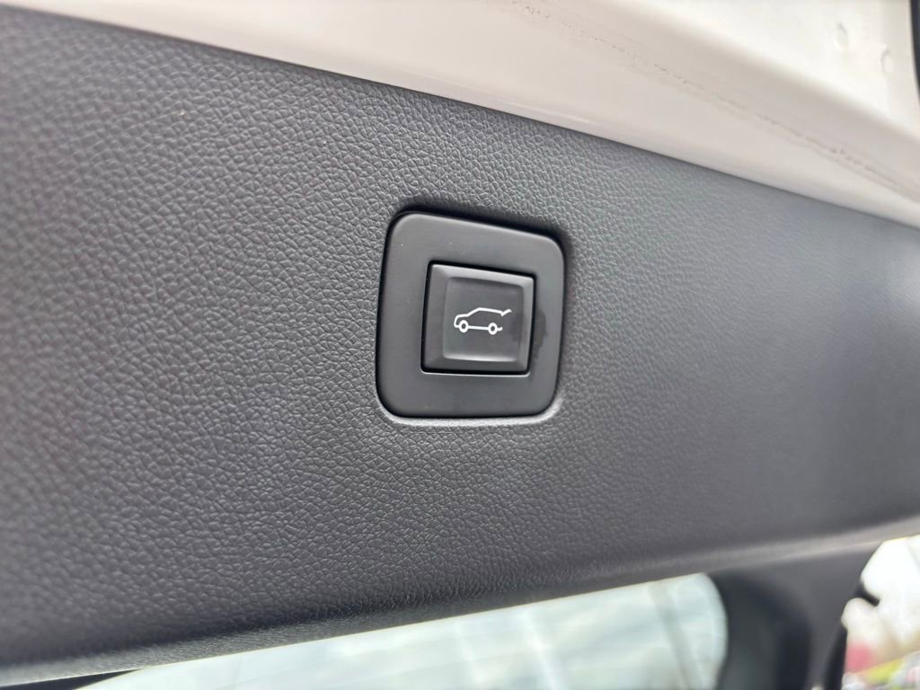 Used 2024 Buick Envista Sport Touring w/ Convenience I Package image 21