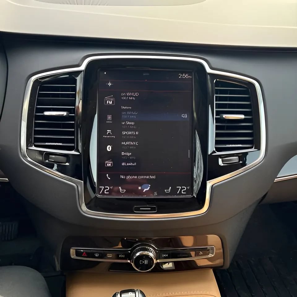 Used 2016 Volvo XC90 T6 Momentum AWD/4WD image 9