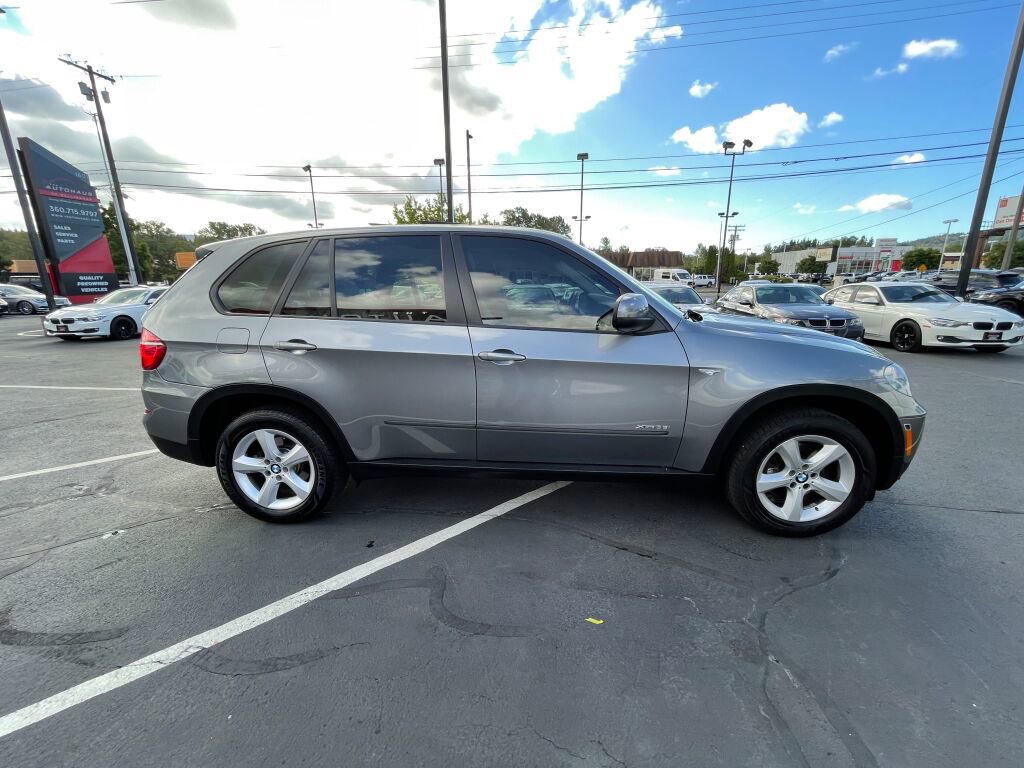 Used 2011 BMW X5 xDrive35i image 5