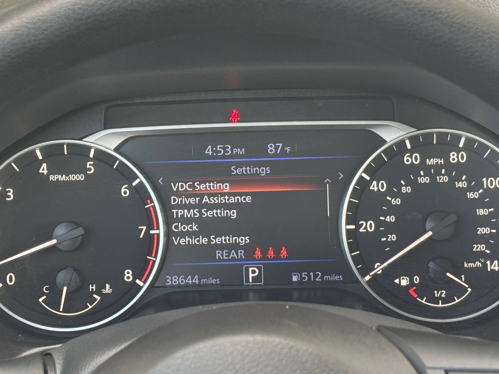 Used 2025 Nissan Altima 2.5 SV FWD image 38
