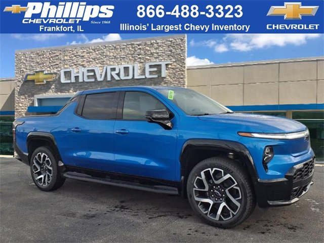 New 2025 Chevrolet Silverado EV RST video 2