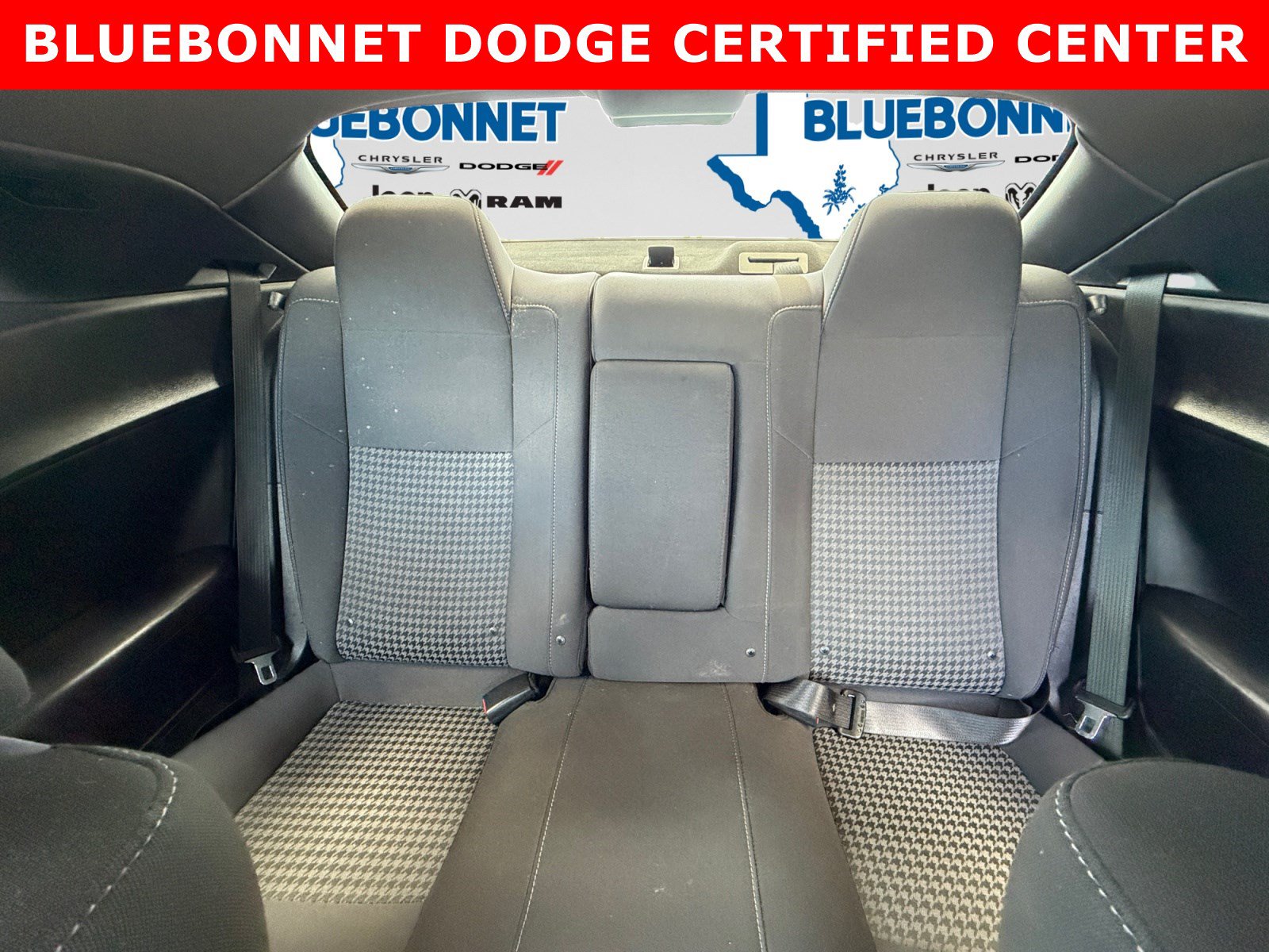 Used 2019 Dodge Challenger R/T RWD image 21