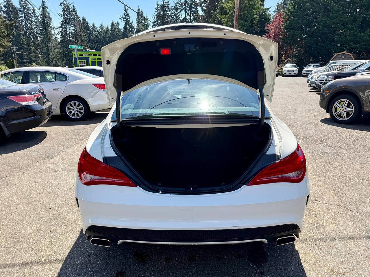 Used 2015 Mercedes-Benz CLA 250 image 12