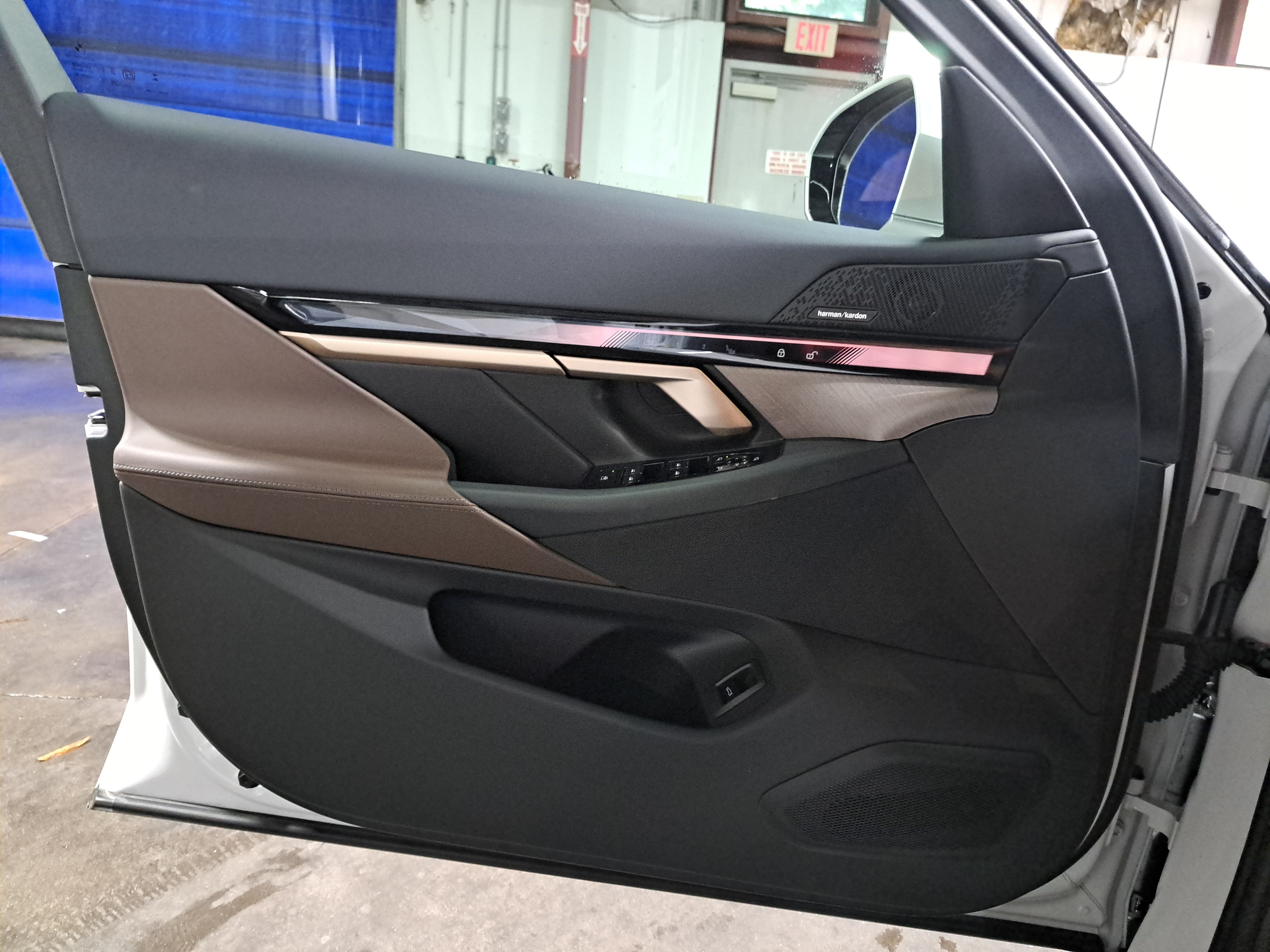 Used 2026 BMW i5 eDrive40 RWD image 29