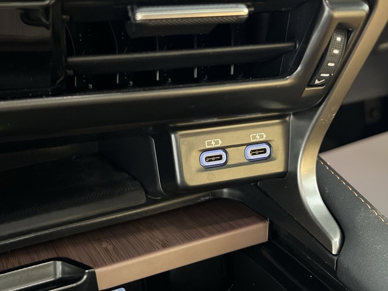 Used 2024 Lexus RX 350 w/ Convenience Package image 33