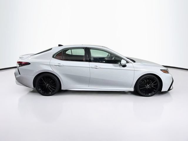 Used 2023 Toyota Camry XSE FWD image 11