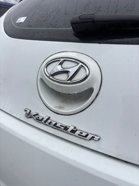 Used 2013 Hyundai Veloster RE:MIX Edition image 9