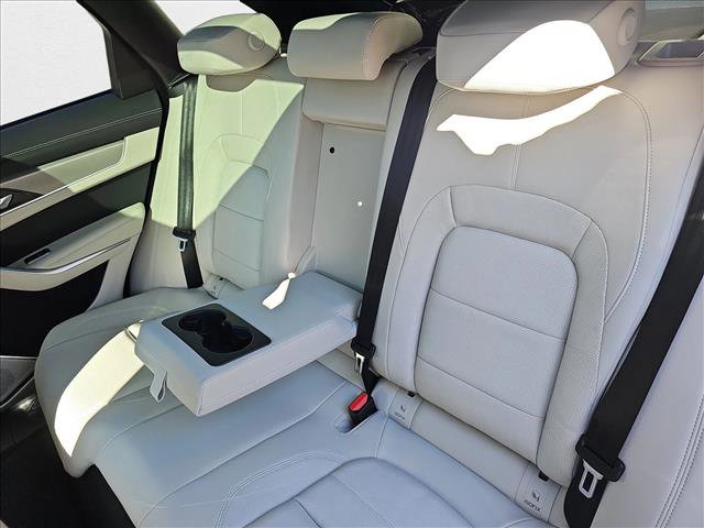 New 2025 Jaguar F-PACE R-Dynamic S image 11