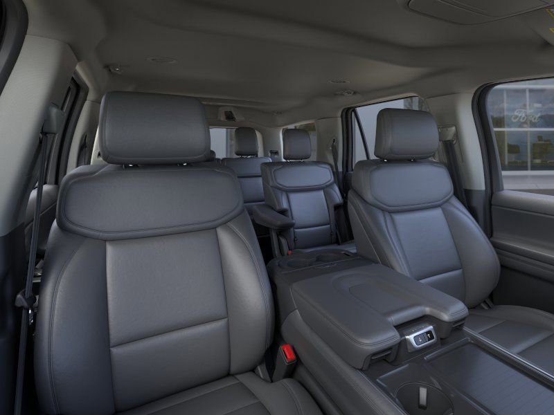 New 2026 Ford Expedition Active image 10