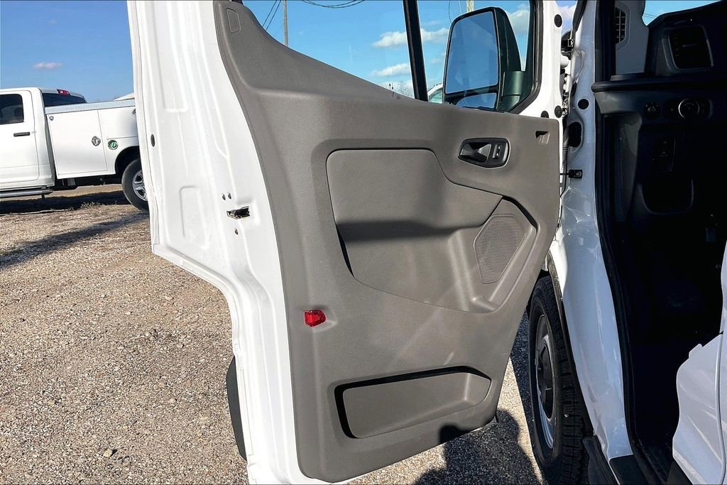 Used 2024 Ford Transit 150 148 Medium Roof RWD image 15