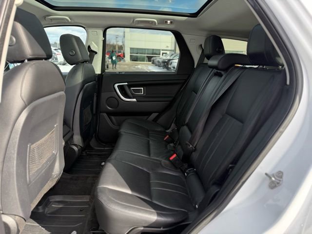 Used 2017 Land Rover Discovery Sport HSE image 15