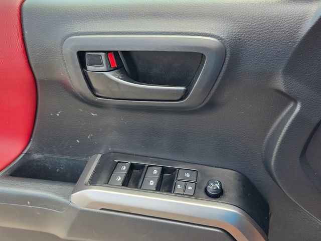 Used 2023 Toyota Tacoma SR5 w/ Technology Package AWD/4WD image 31