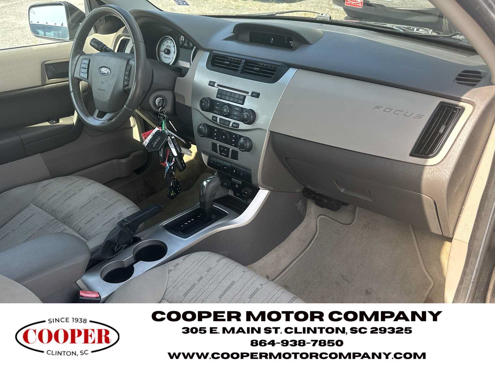 Used 2010 Ford Focus SE FWD image 16
